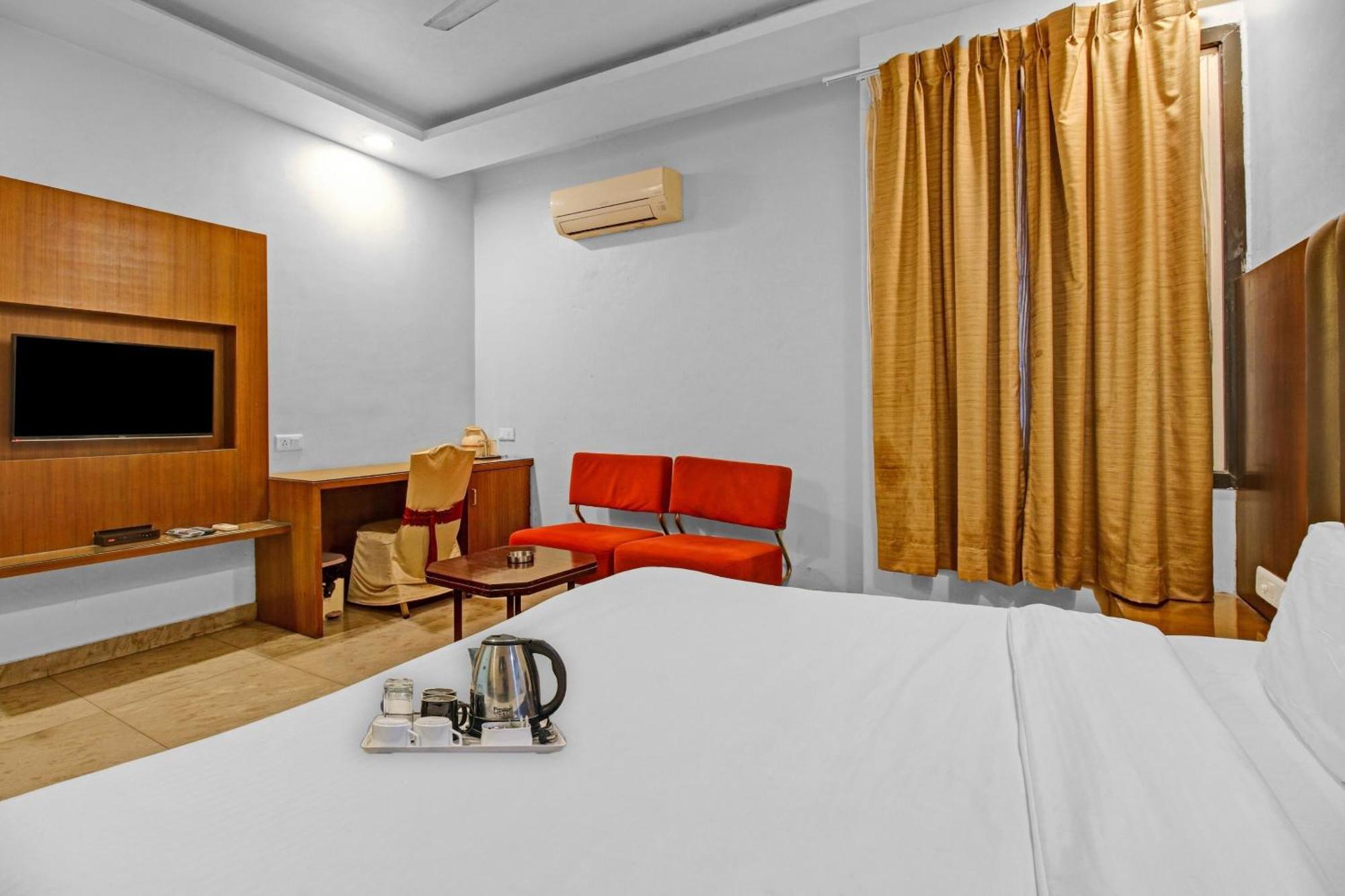 Collection O Surya Hotel Бопал Екстериор снимка